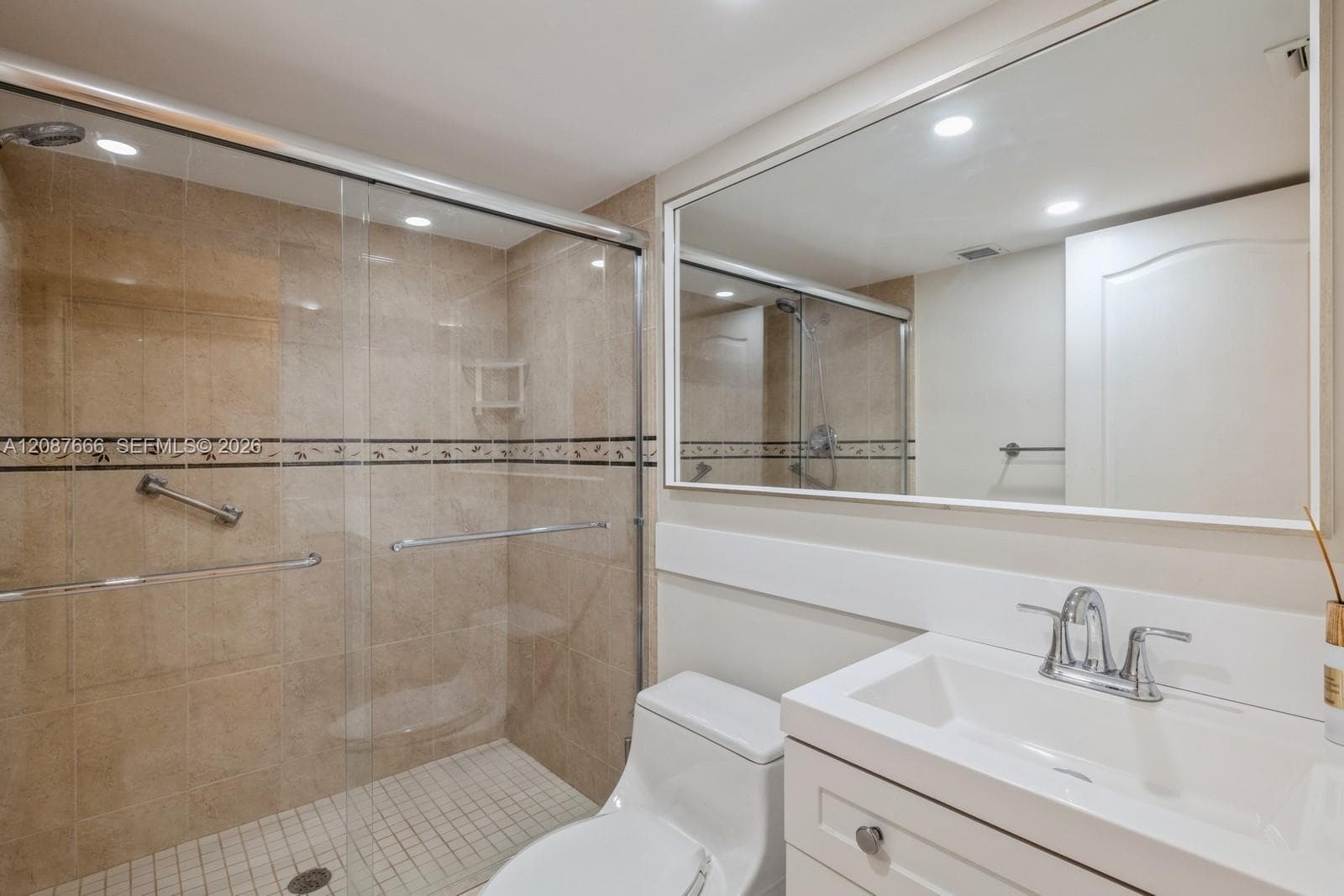 MAR DEL PLATA CONDO · #1201 in Miami Beach - Photo 22
