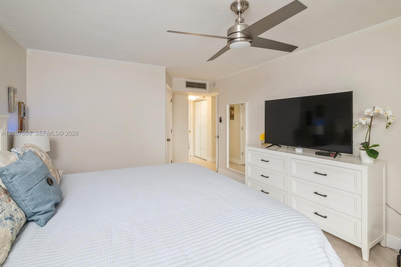 MAR DEL PLATA CONDO · #1201 in Miami Beach - Photo 21