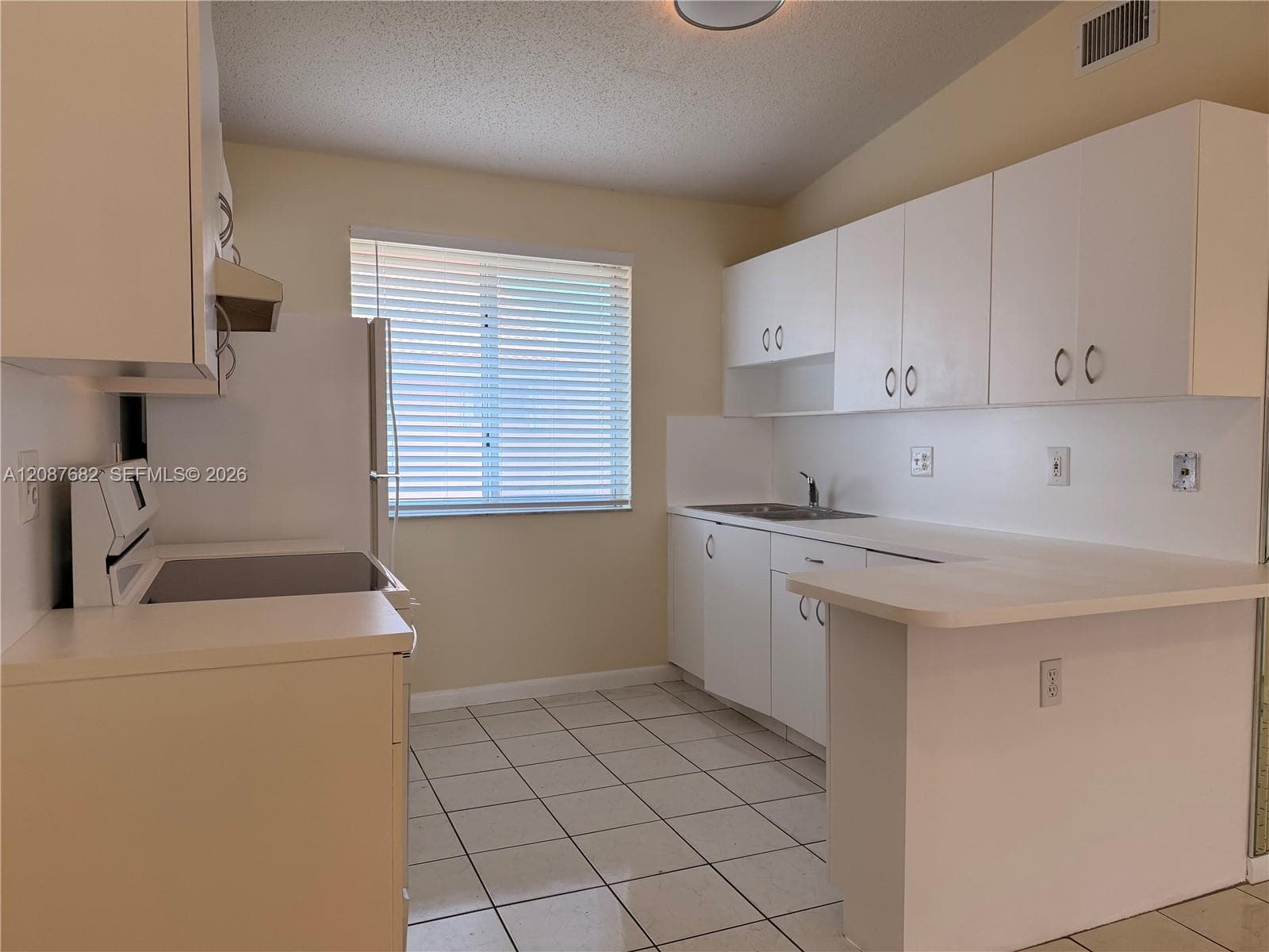 DORAL COURT CONDO · #202 in Doral - Photo 6