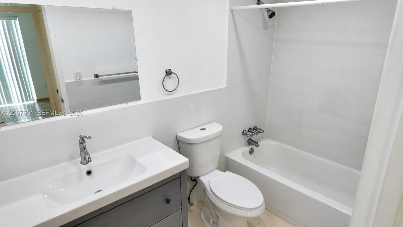 AVILA CONDO · #308 in Sunny Isles Beach - Photo 6