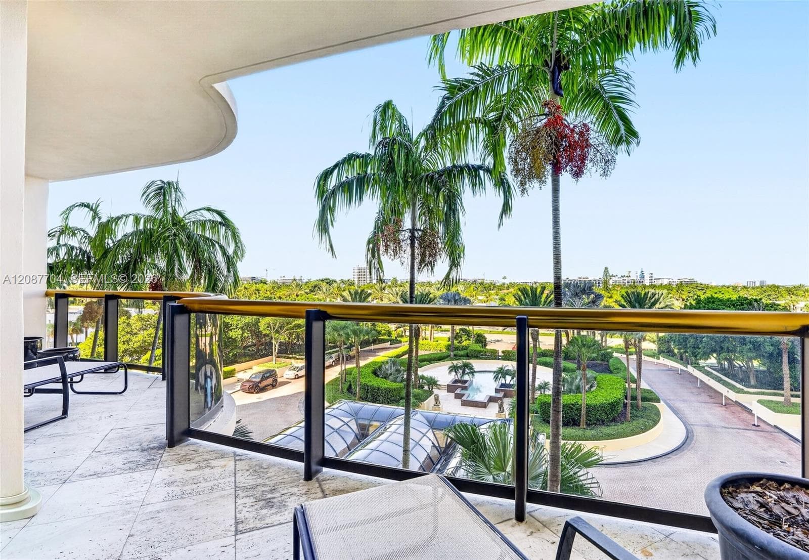Bal Harbour Tower · #5E in Bal Harbour - Photo 13