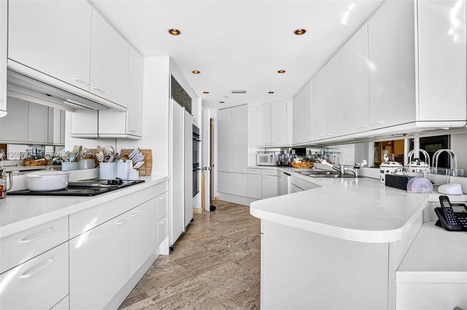 Bal Harbour Tower · #5E in Bal Harbour - Photo 33