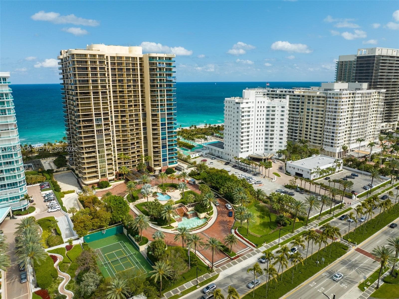 Bal Harbour Tower · #5E in Bal Harbour - Photo 4