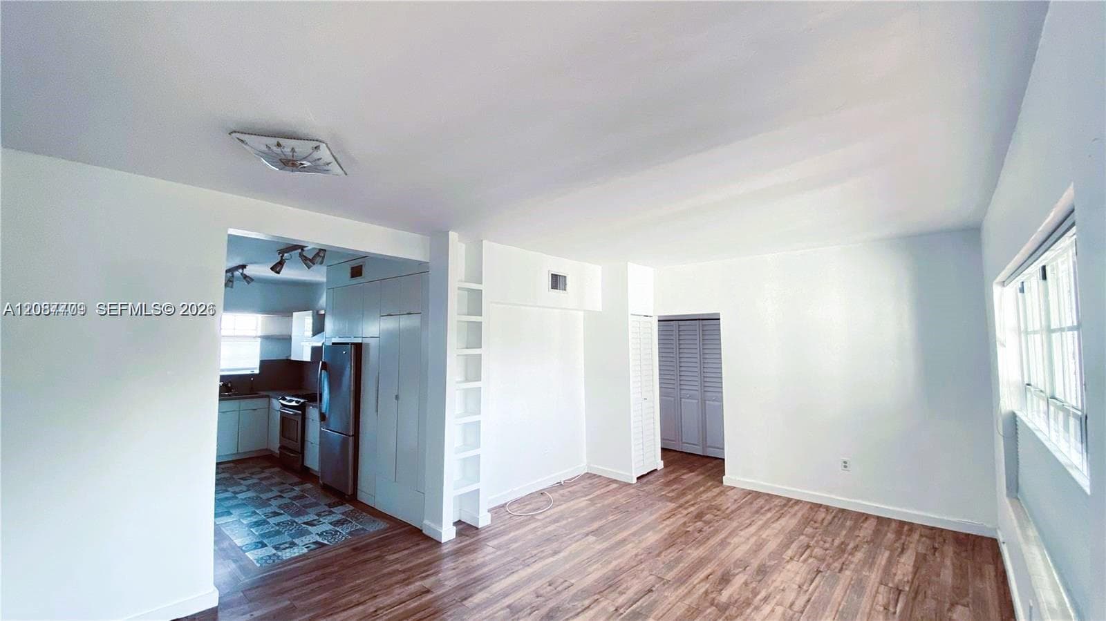 BAY VIEW CONDO · #86208A in Miami Beach - Photo 6