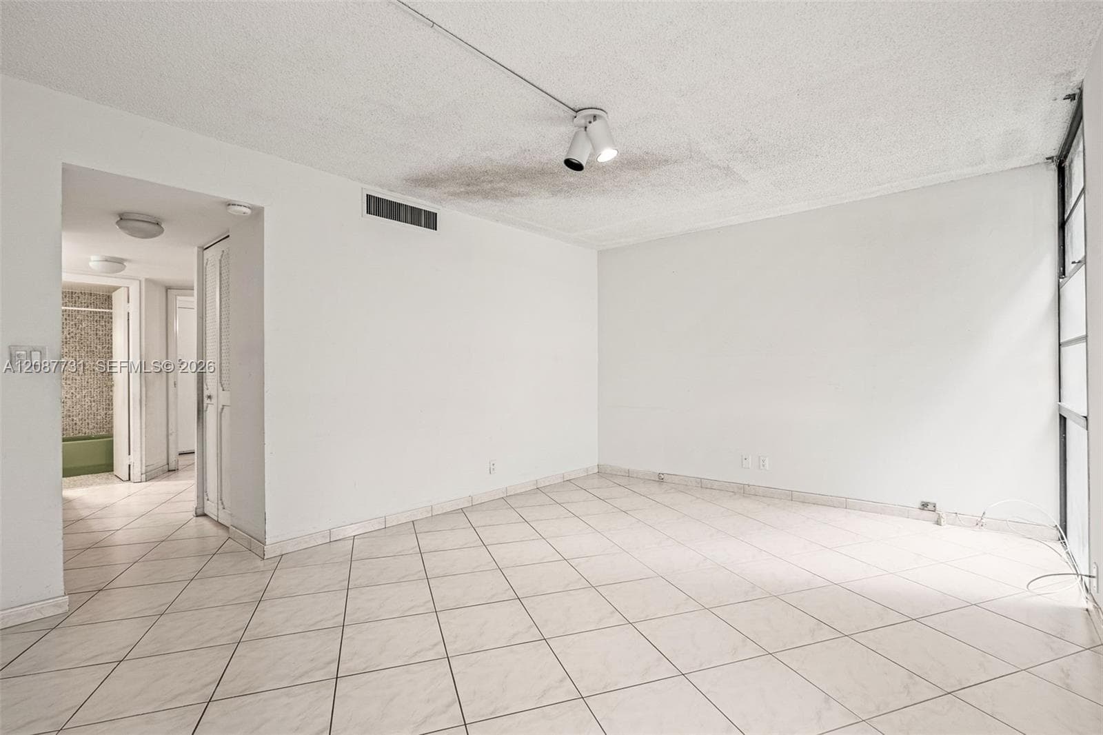 BRAVURA CONDO · #208 in Aventura - Photo 24