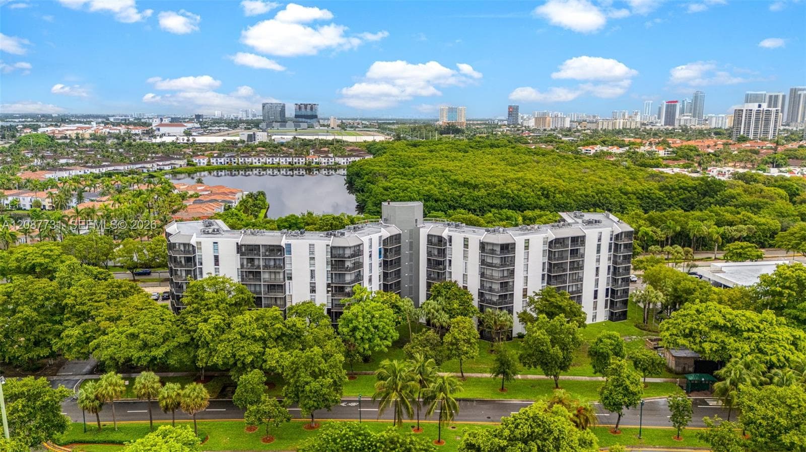BRAVURA CONDO · #208 in Aventura - Photo 10