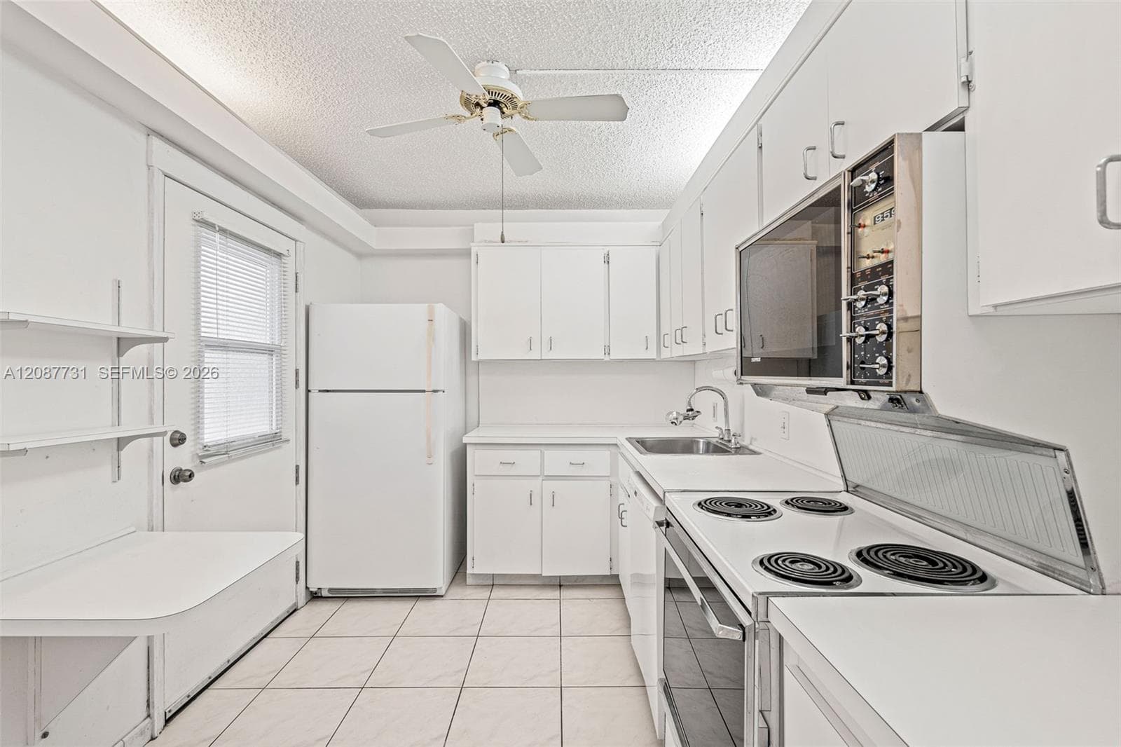 BRAVURA CONDO · #208 in Aventura - Photo 4