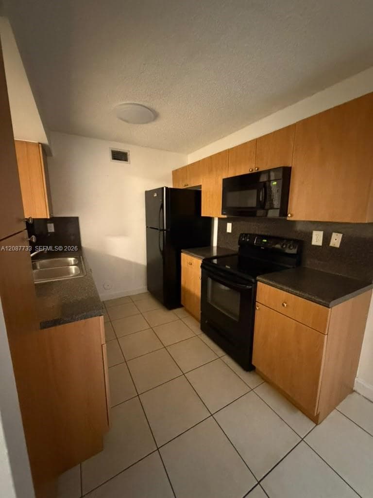 THE GREENS AT DORAL CONDO · #216 in Doral - Photo 4