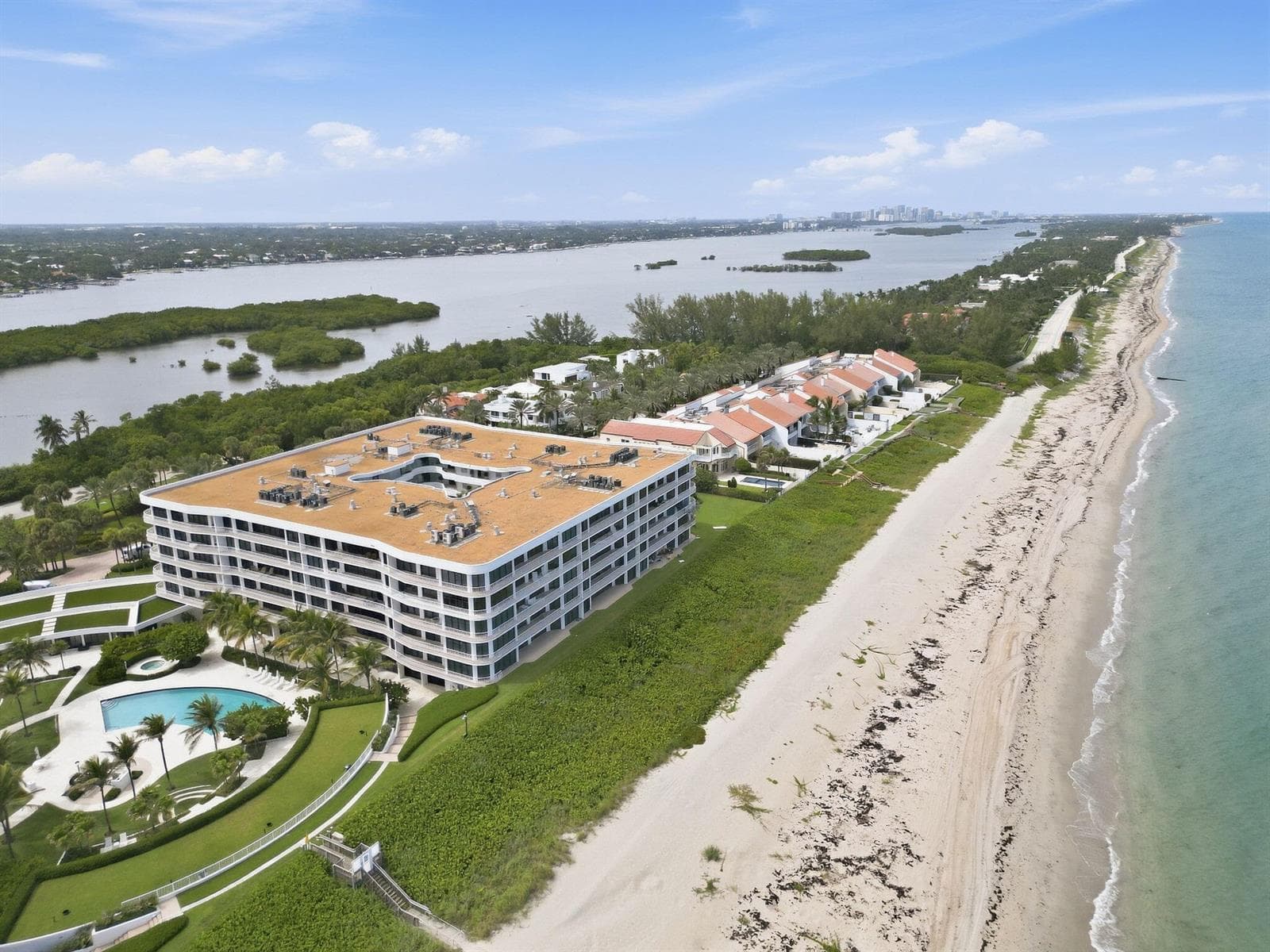 69-web-or-mls-2000_S_Ocean_Blvd_Unit_307