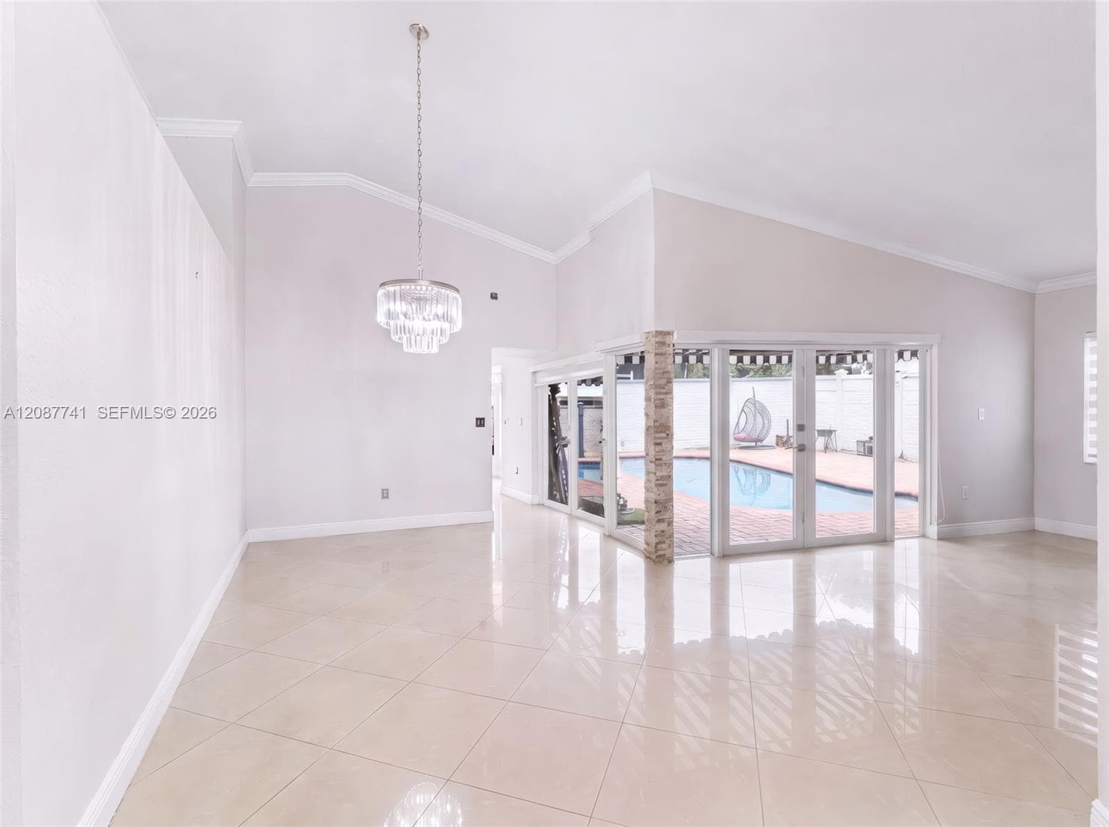9781 SW 155th Ave photo 4