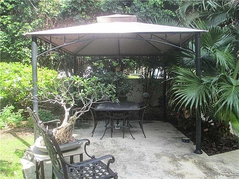 The Mantell Condo · #236 in Miami Beach - Photo 12