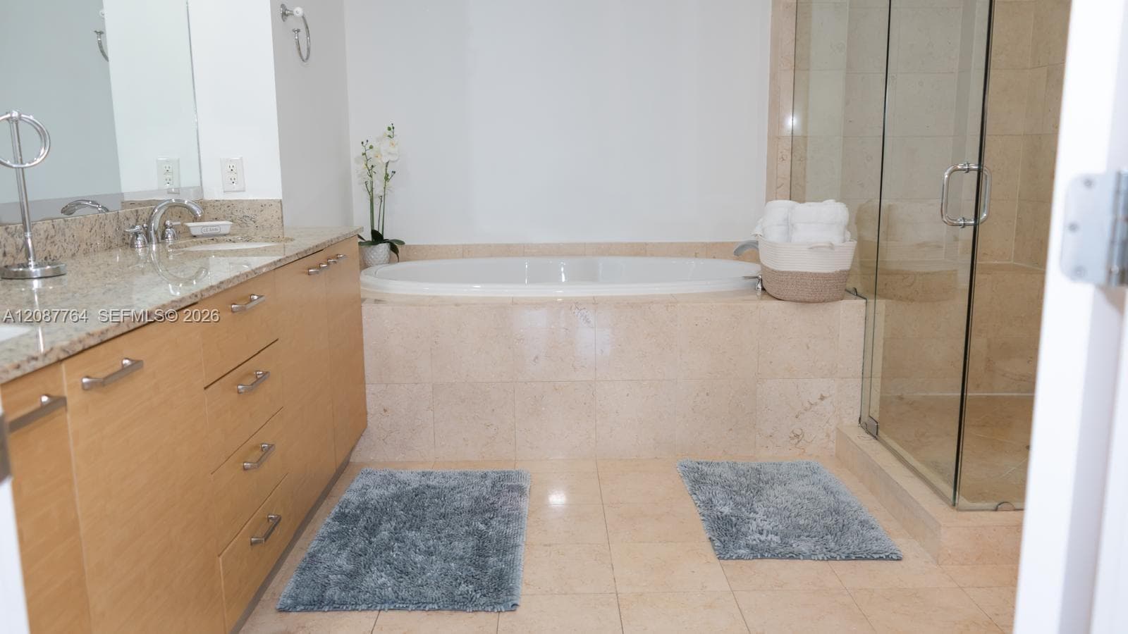 Beach Club Condo · #4003 in Hallandale Beach - Photo 17