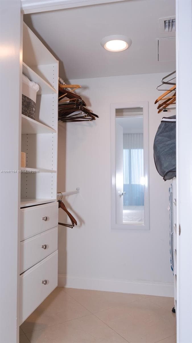Beach Club Condo · #4003 in Hallandale Beach - Photo 16
