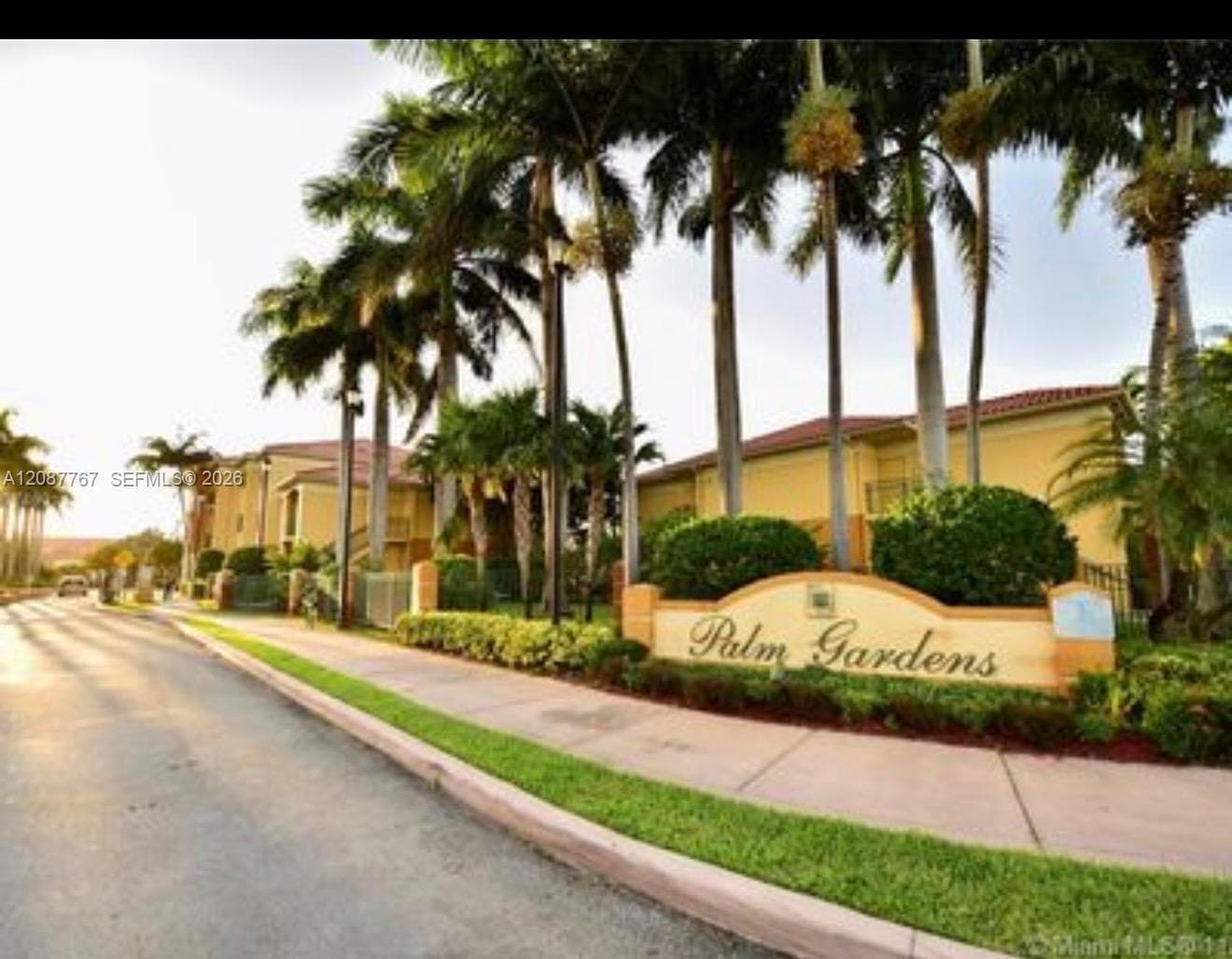 PALM GARDENS AT DORAL CON · #20515 in Doral - Photo 2