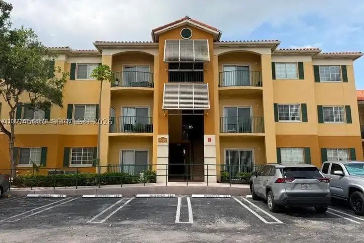 PALM GARDENS AT DORAL CON · #20515 in Doral - Photo 1