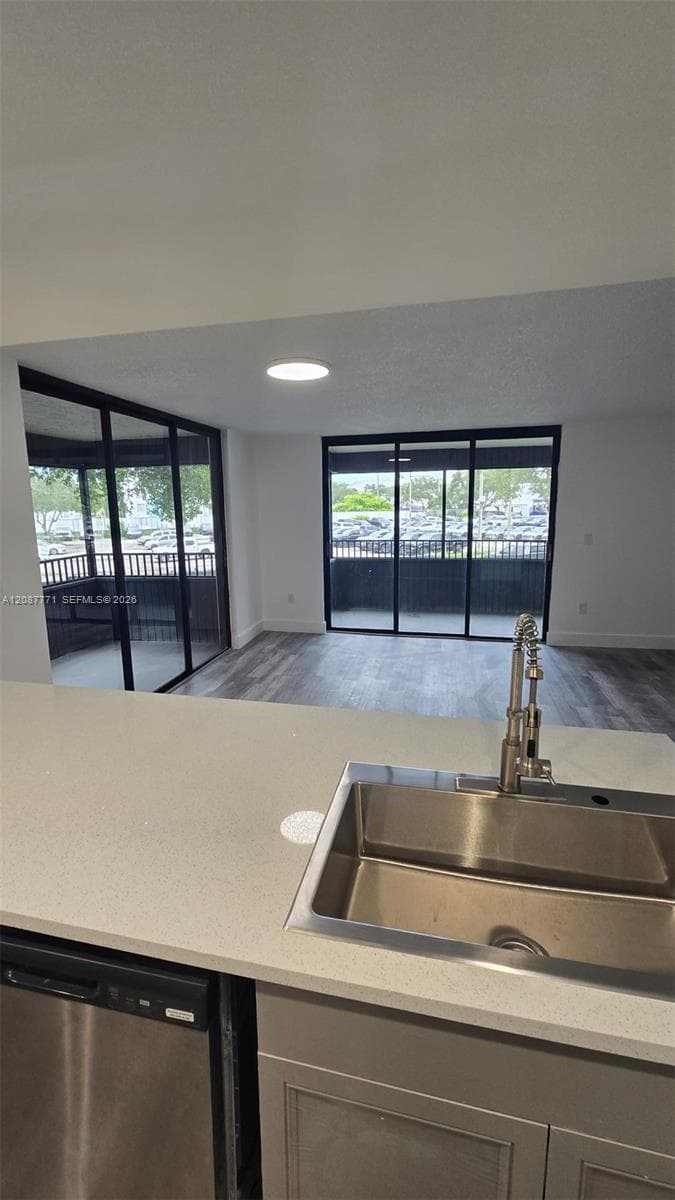 PARKWAY GROVE CONDO PART · #211 in Miami - Photo 4