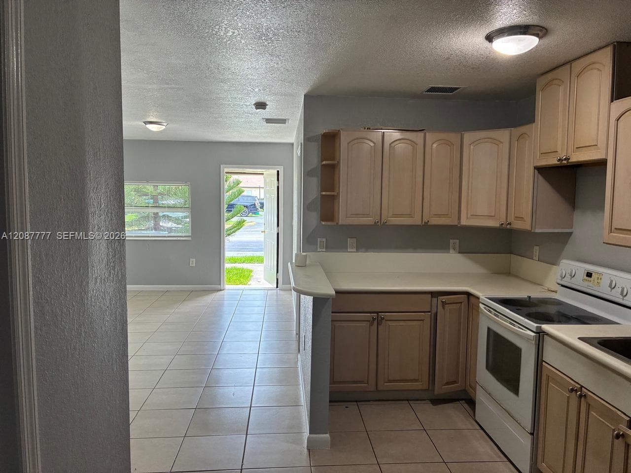 28009 SW 143rd Ct photo 4