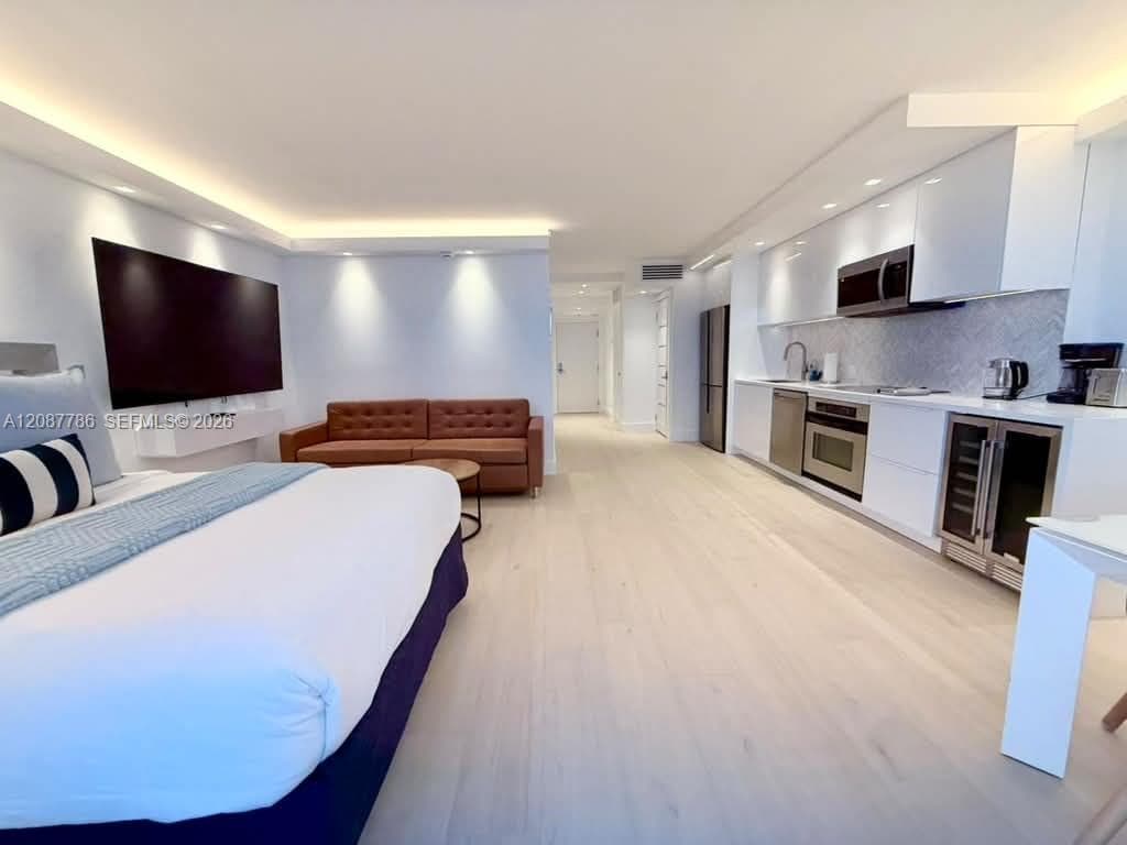 Roney Palace · #920 in Miami Beach - Photo 2