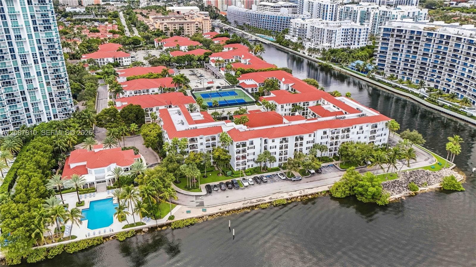 VILLAGE BY THE BAY · #12219 in Aventura - Photo 3