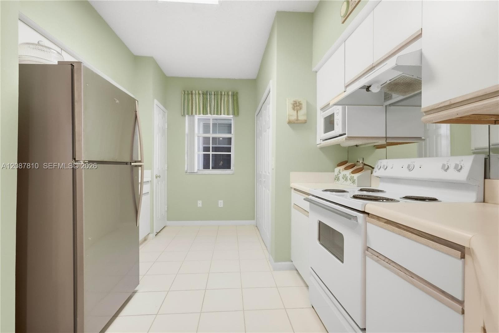 VILLAGE BY THE BAY · #12219 in Aventura - Photo 9