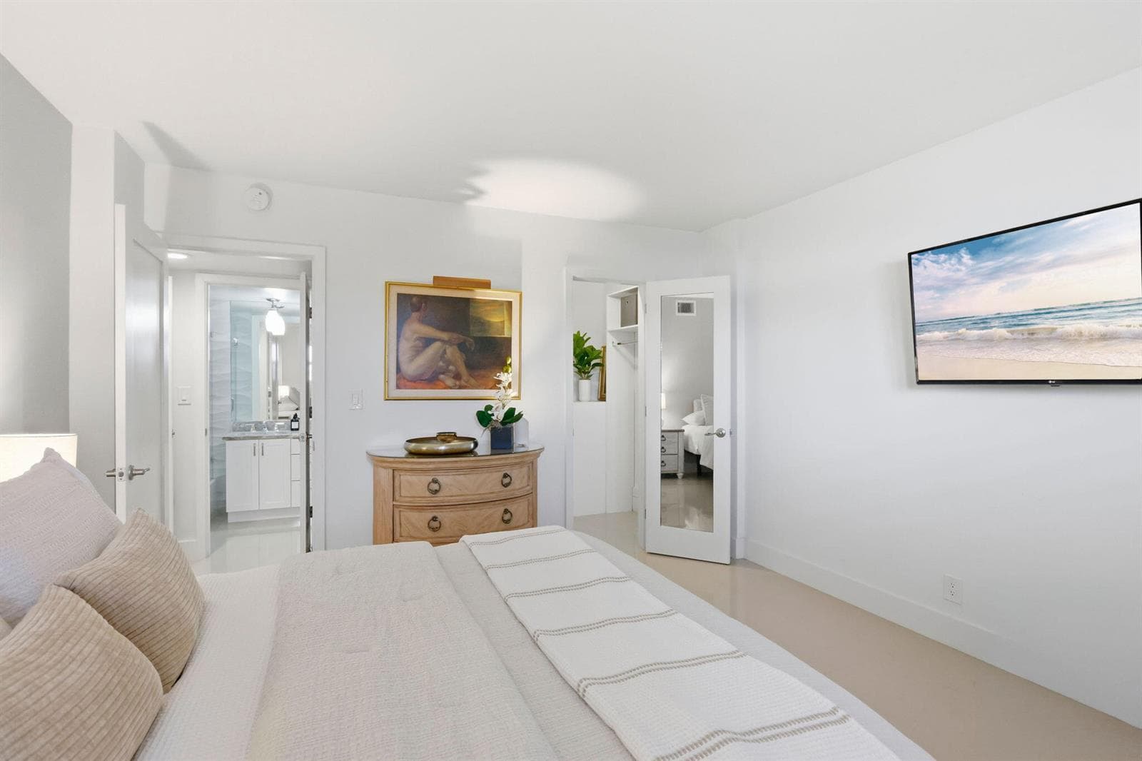 Secondary Bedroom, Walk-In Closet