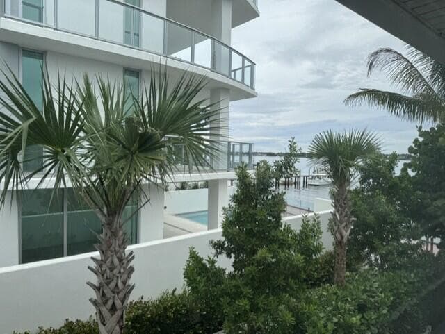 MAIN BEDROOM WATERVIEW