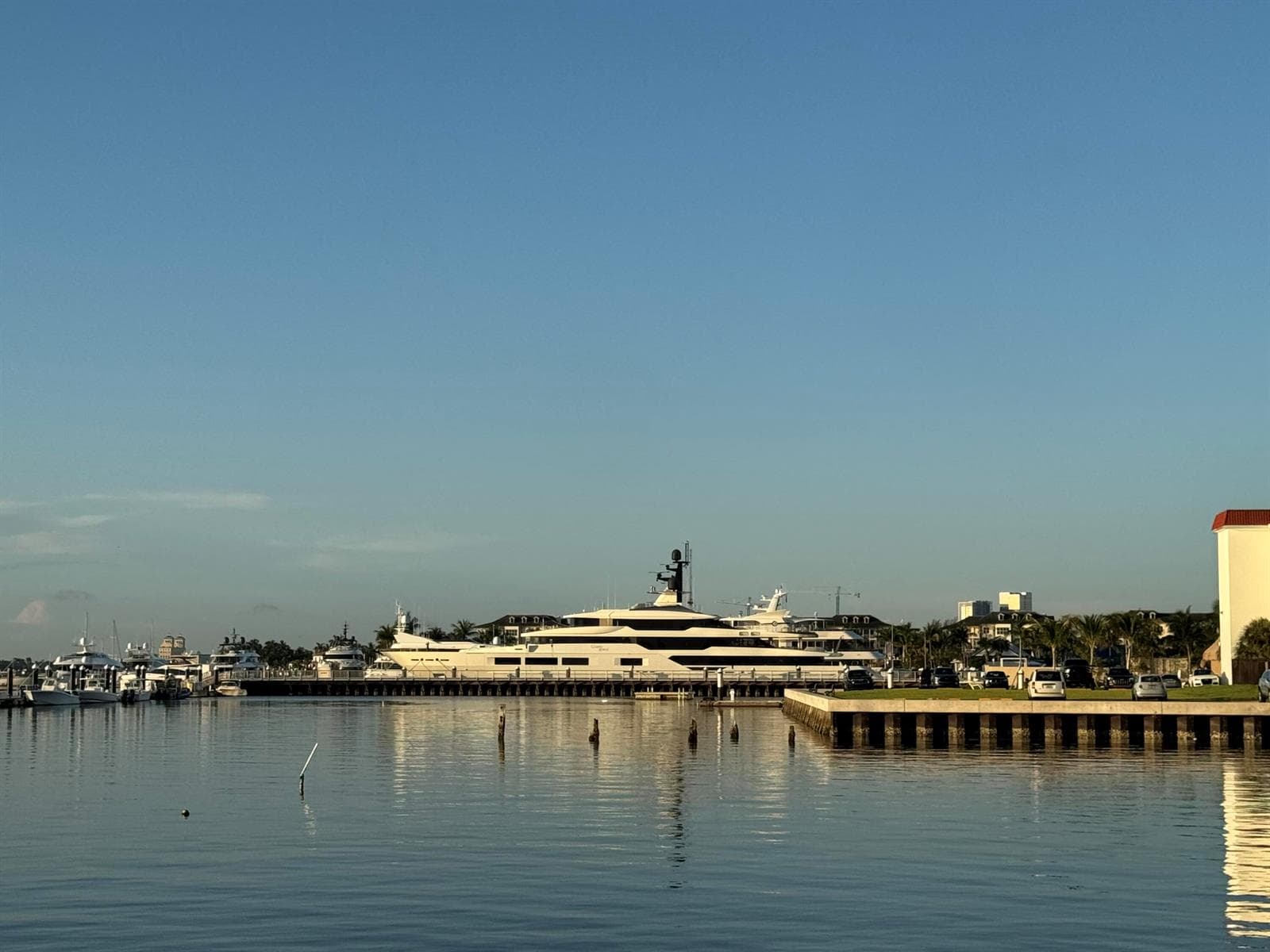 Super yacht