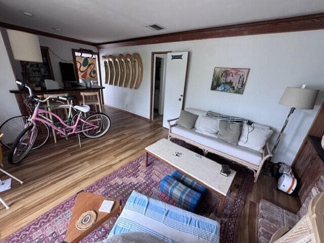 DEN / 3RD BEDROOM