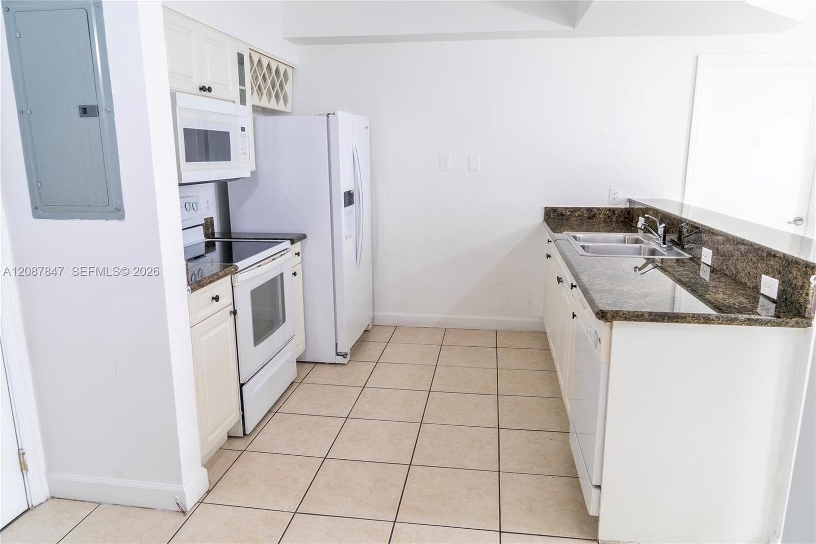 ALTOS DE MIAMI CONDO · #809 in Miami - Photo 2