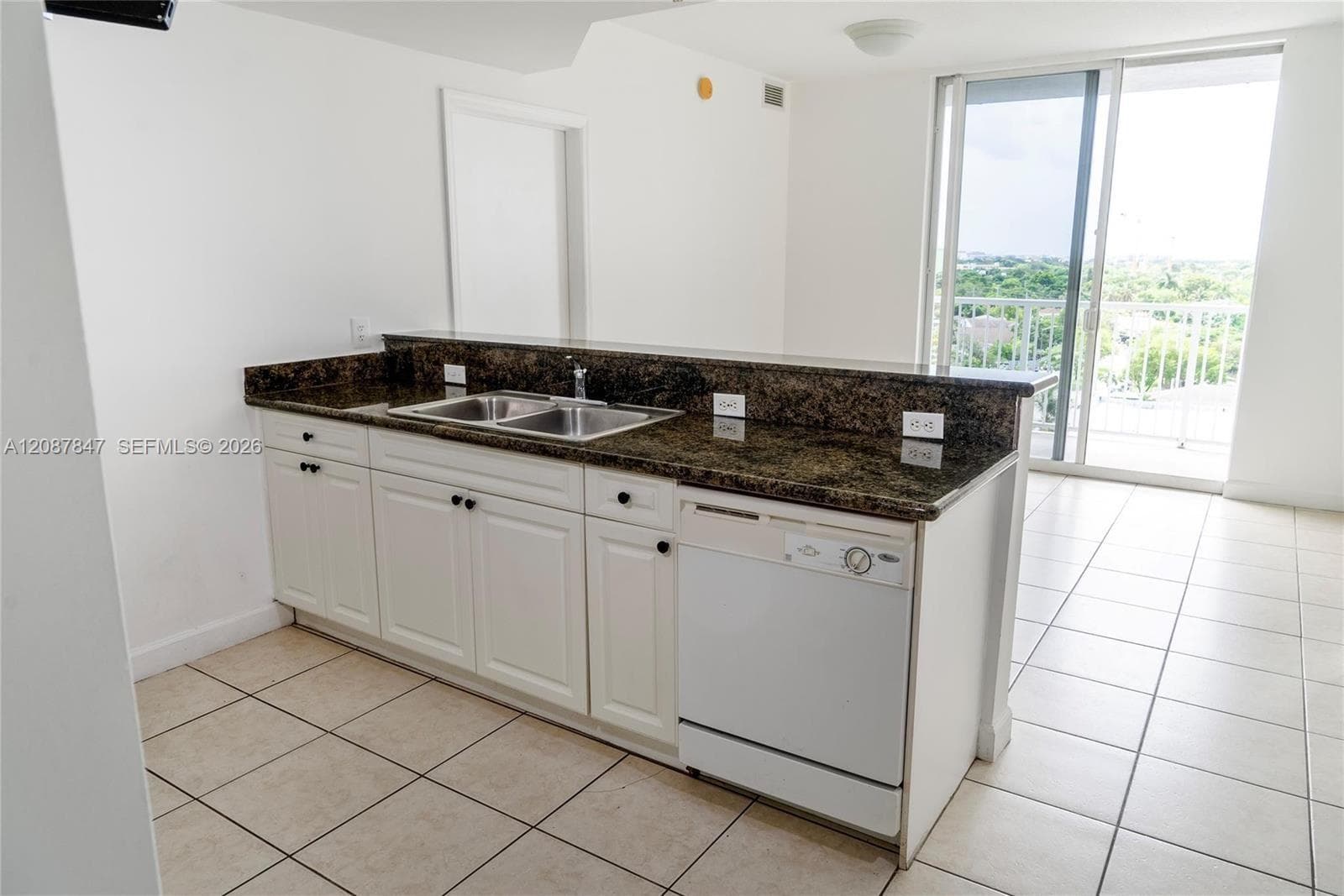 ALTOS DE MIAMI CONDO · #809 in Miami - Photo 3