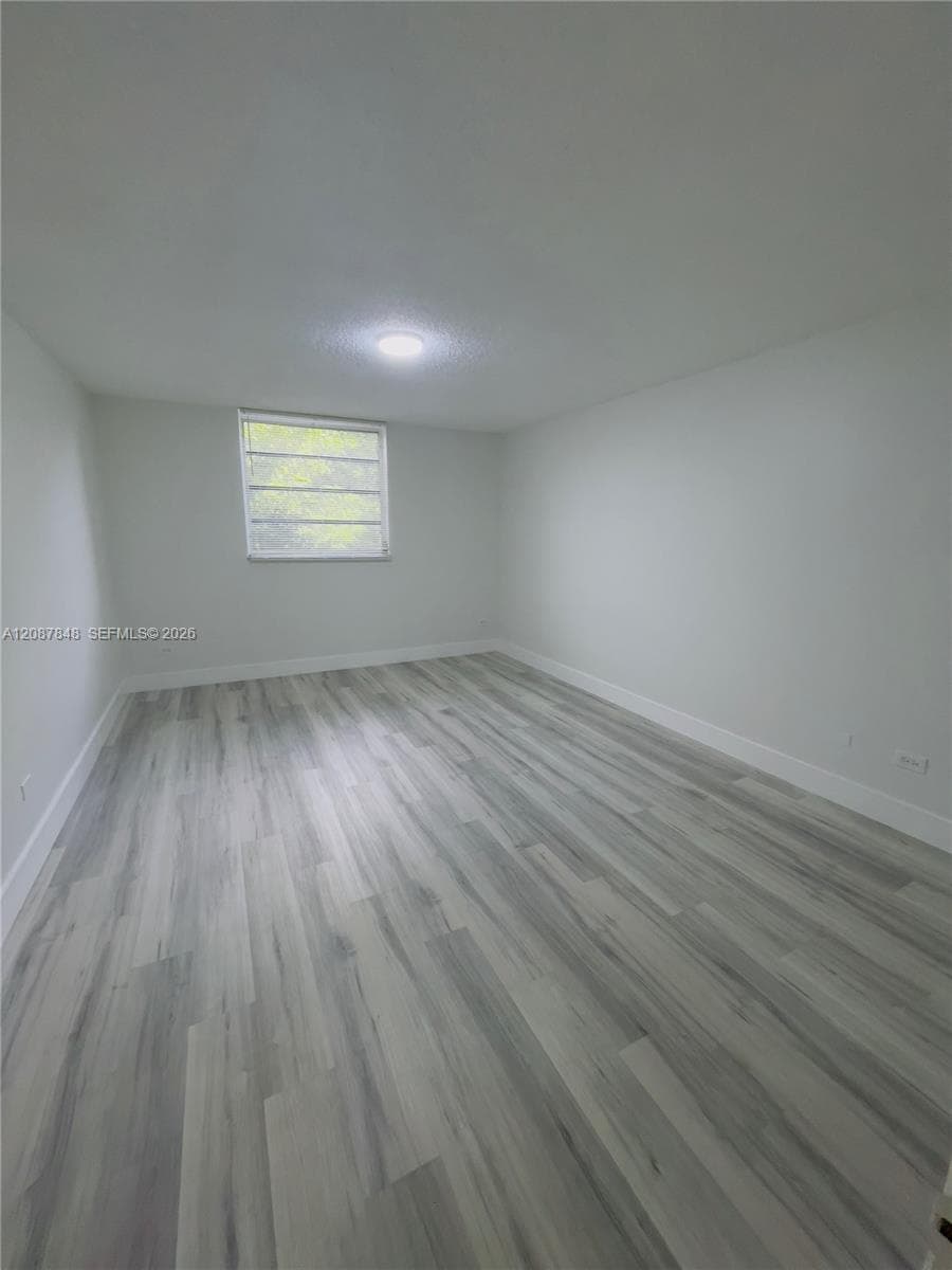 ROYAL OAKS CONDO · #338 in Miami - Photo 13