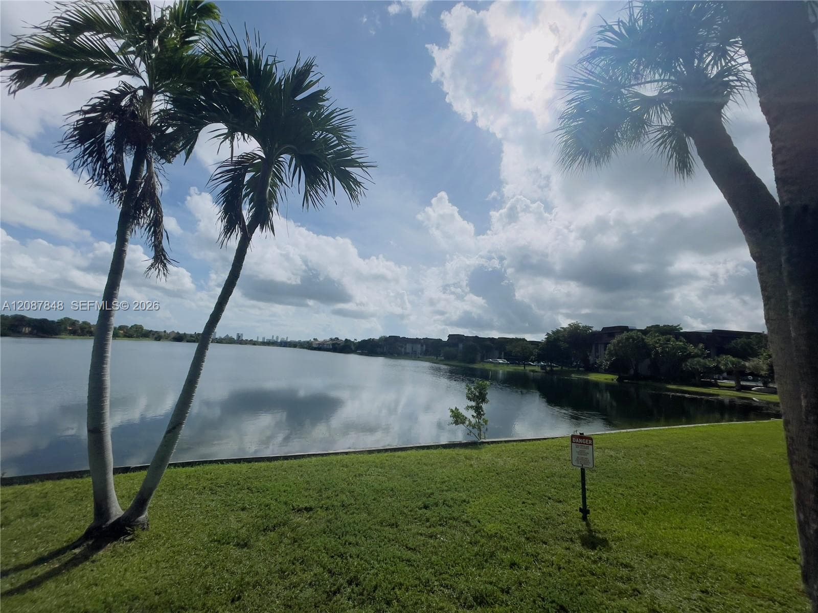 ROYAL OAKS CONDO · #338 in Miami - Photo 22