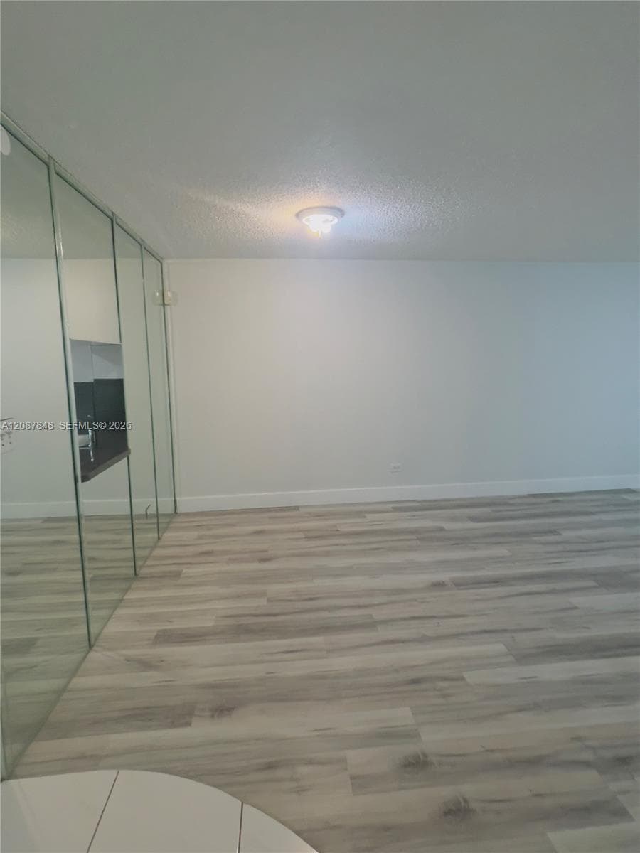 ROYAL OAKS CONDO · #338 in Miami - Photo 5