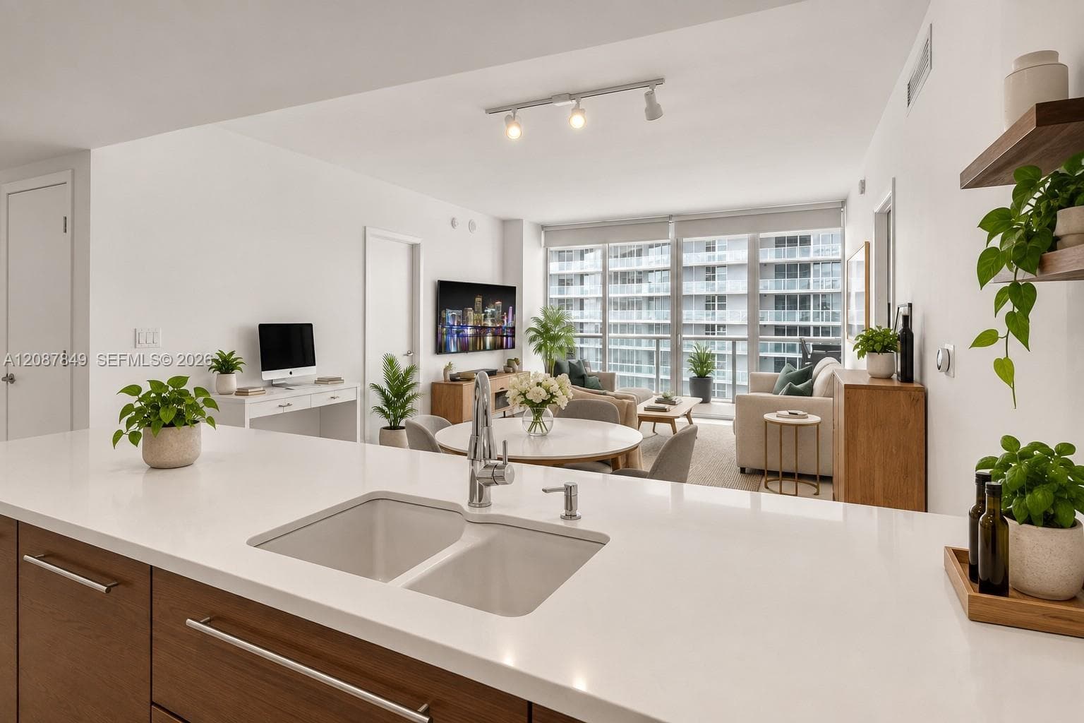 Icon Brickell I · #3609 in Miami - Photo 6