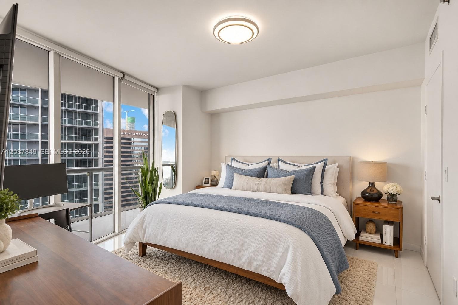 Icon Brickell I · #3609 in Miami - Photo 9