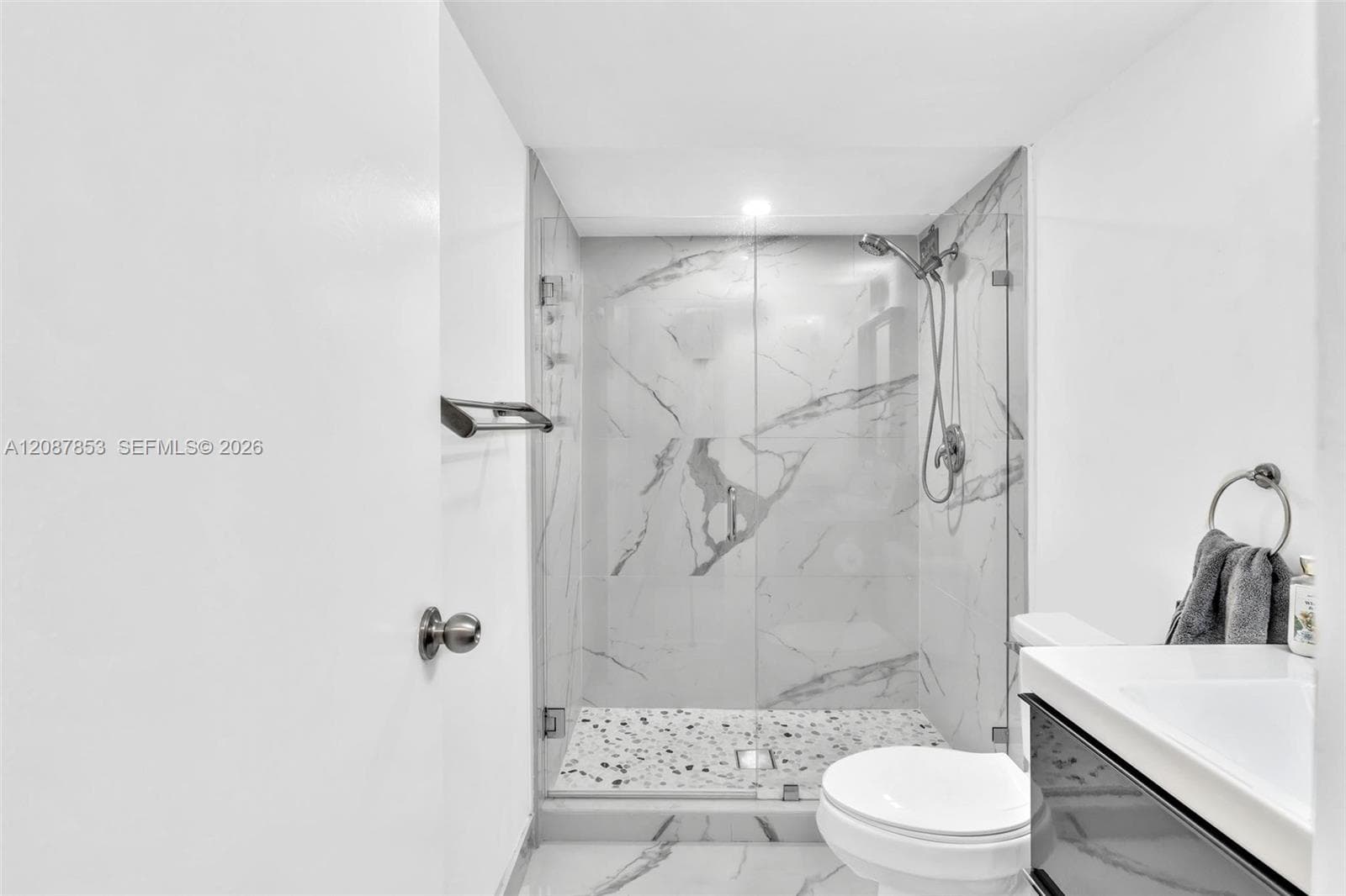 OCEANVIEW PARK CONDO · #329 in Hallandale Beach - Photo 8