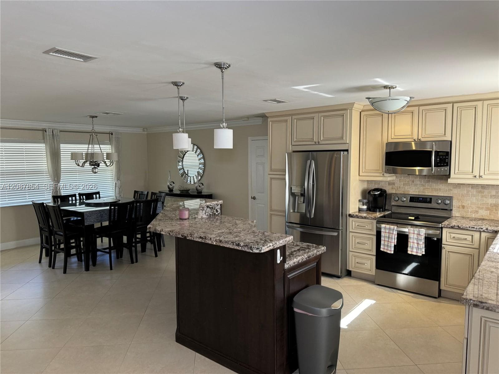 2448 Holly Ln #. photo 9