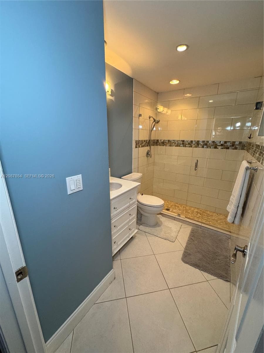 2448 Holly Ln #. photo 30