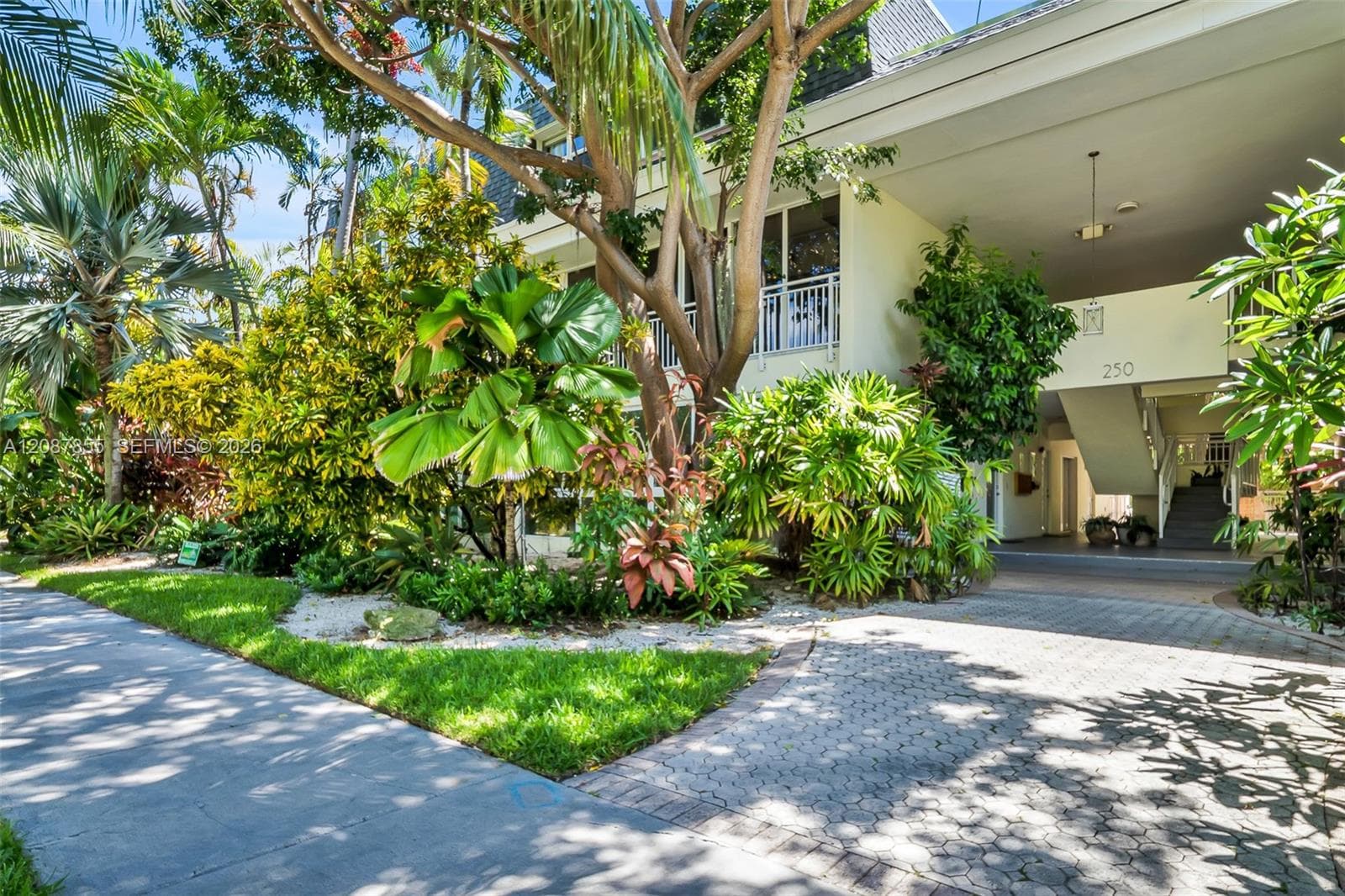 SUNRISE MANOR CONDO · #D in Key Biscayne - Photo 2