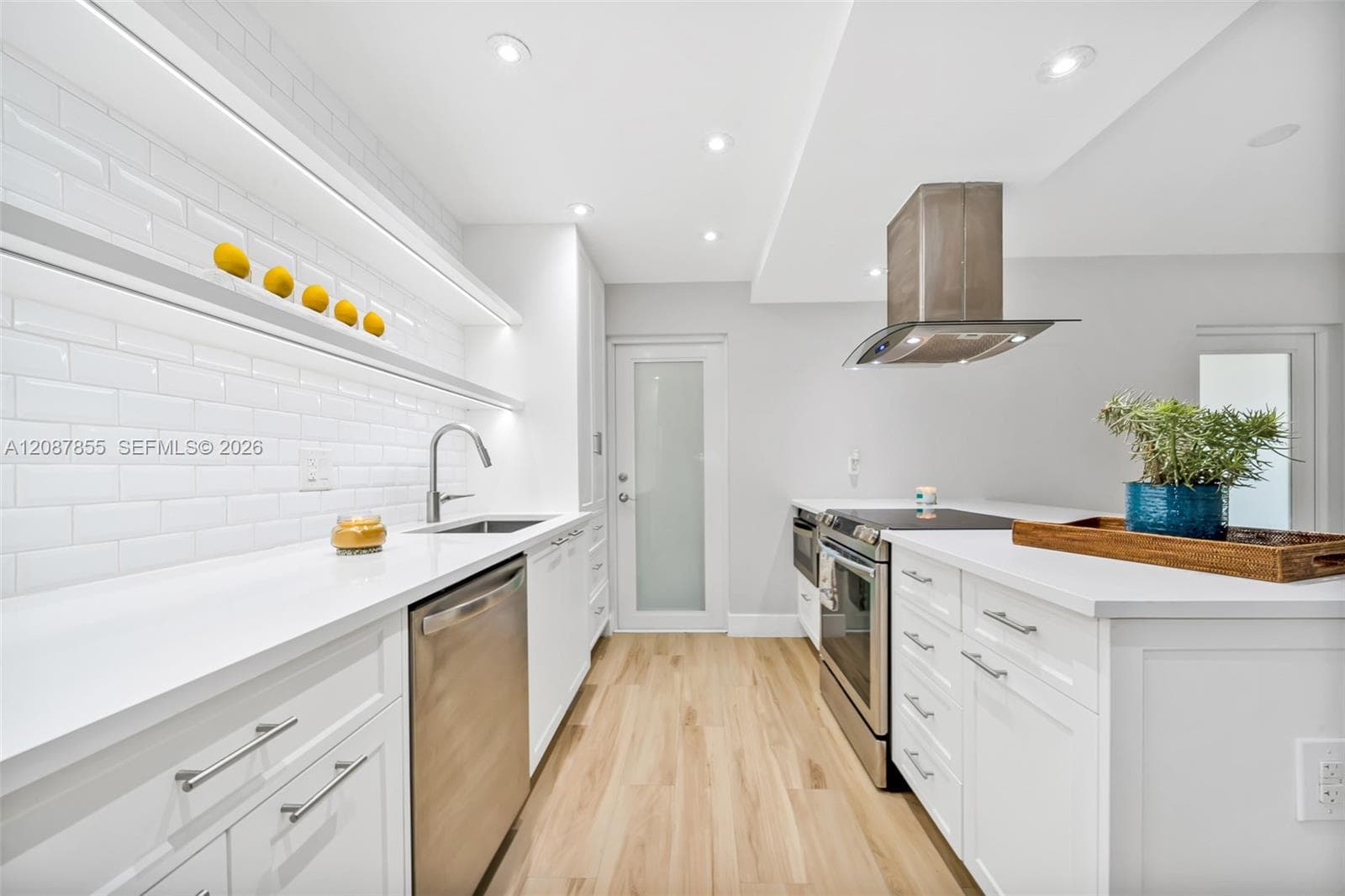 SUNRISE MANOR CONDO · #D in Key Biscayne - Photo 10