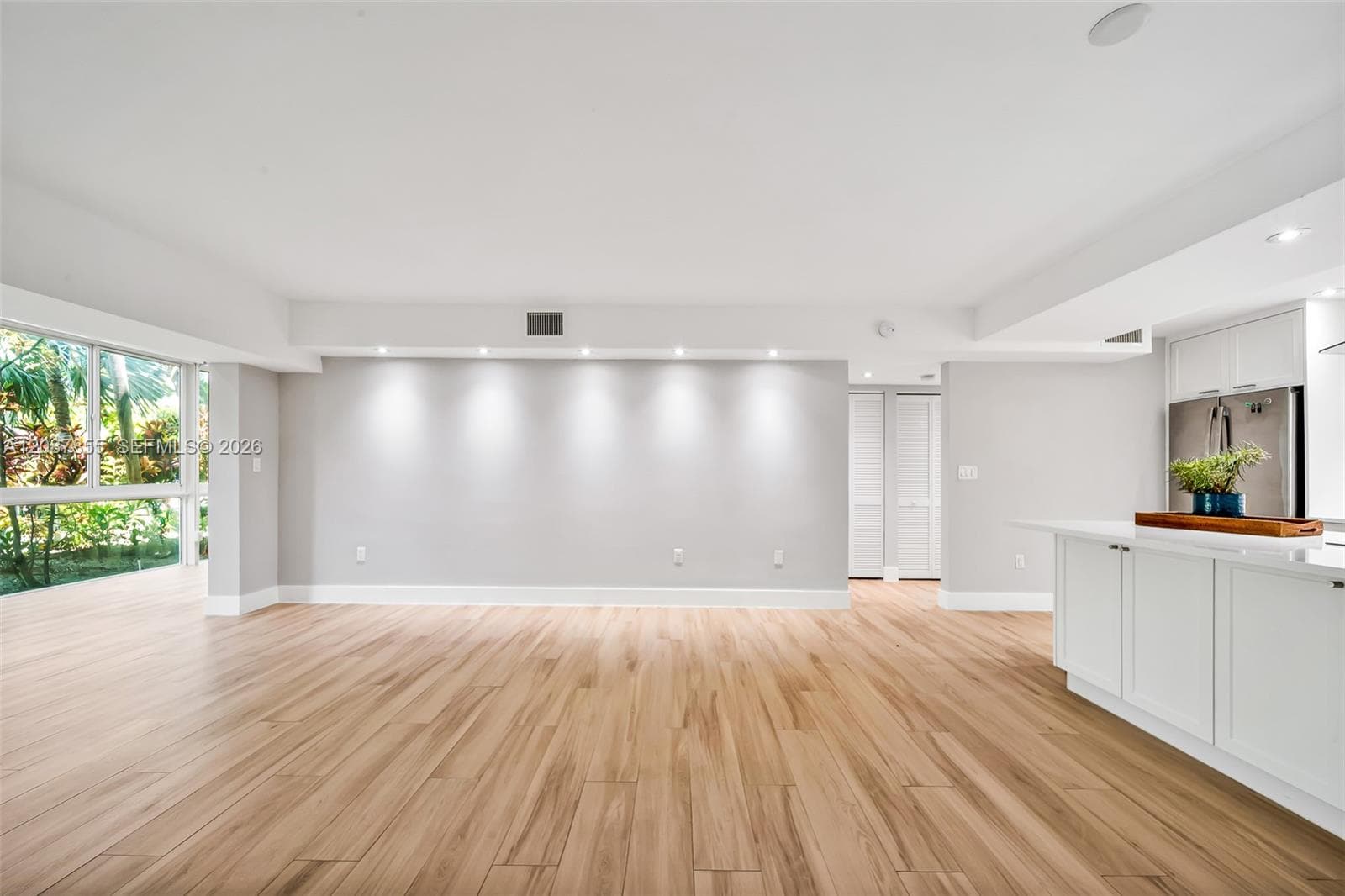 SUNRISE MANOR CONDO · #D in Key Biscayne - Photo 4