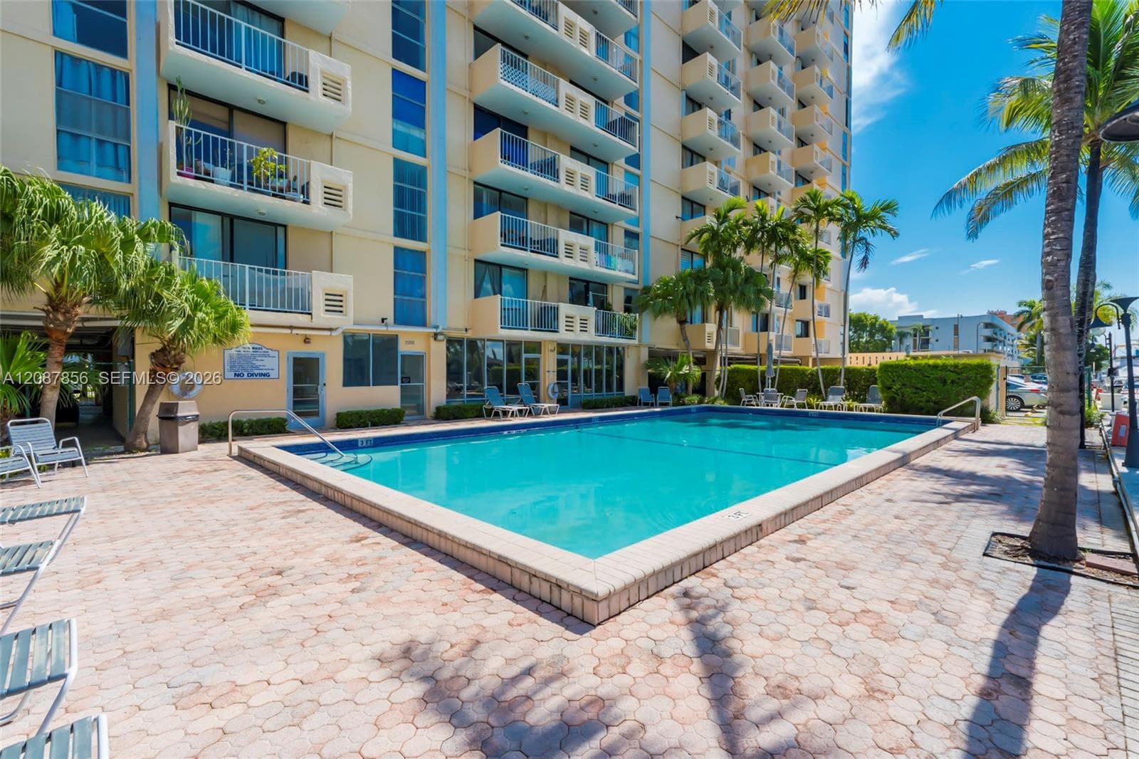 VECINO DEL MAR CONDO · #1510 in North Miami - Photo 16