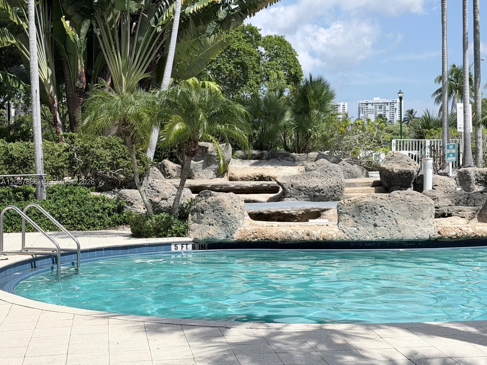 PARC CENTRAL AVENTURA SOU · #512 in Aventura - Photo 3