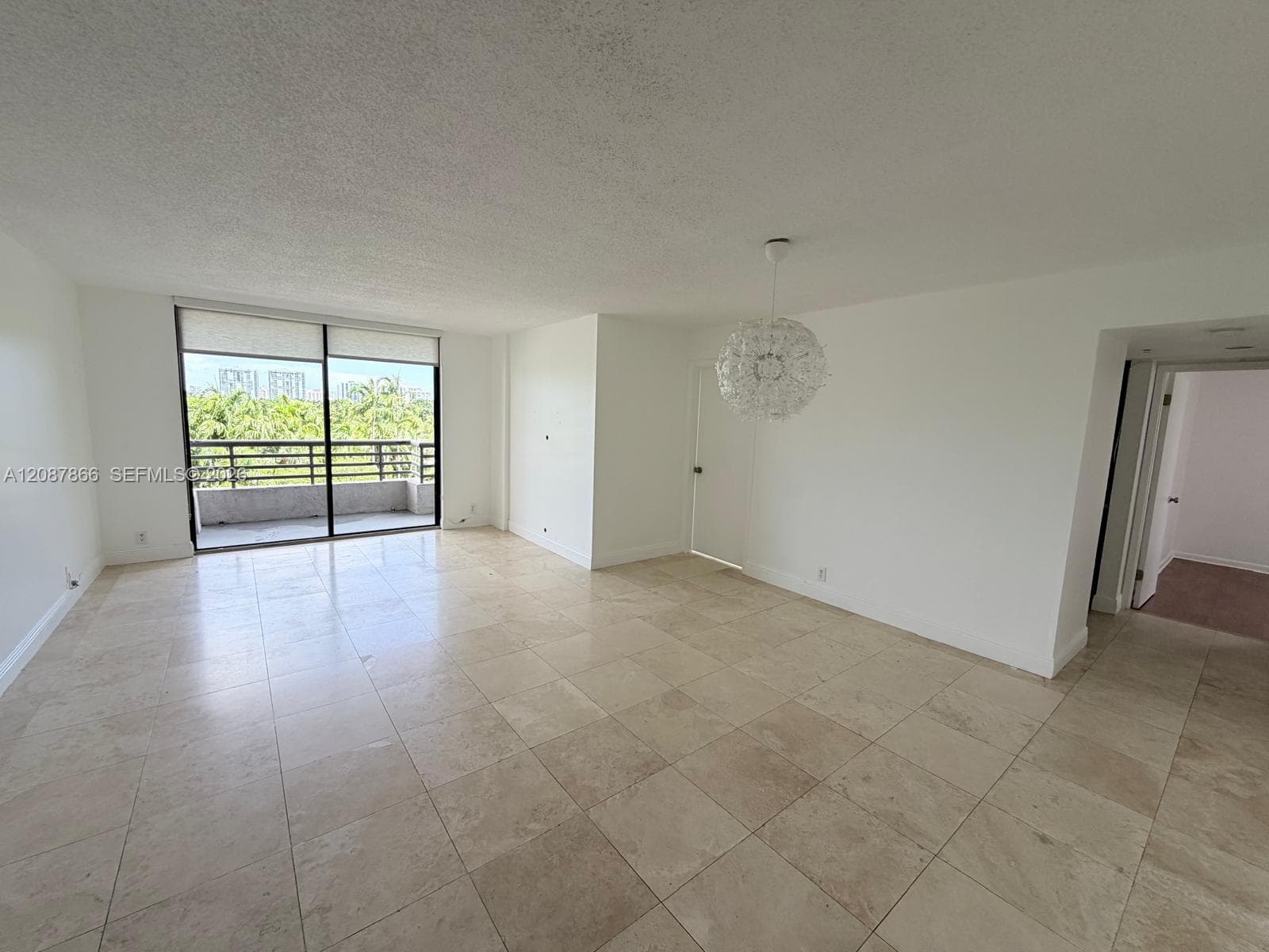 PARC CENTRAL AVENTURA SOU · #512 in Aventura - Photo 10