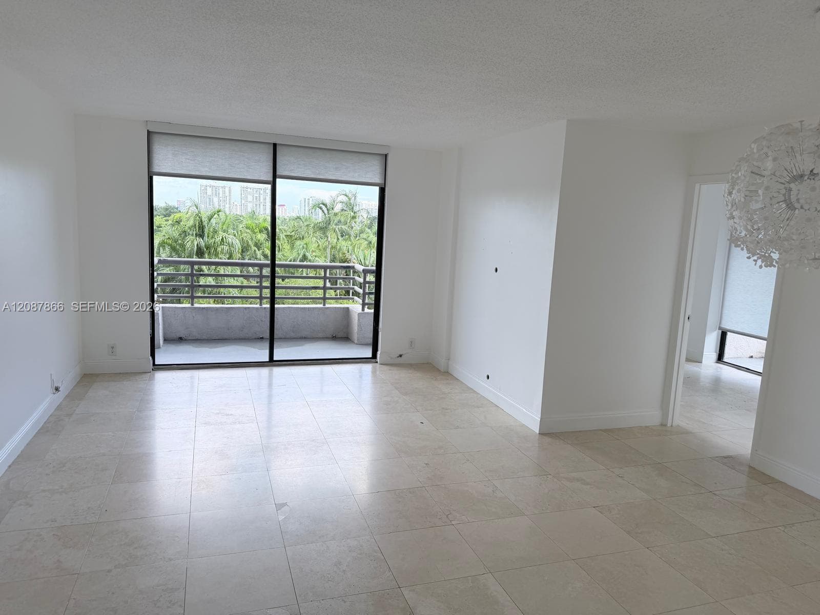 PARC CENTRAL AVENTURA SOU · #512 in Aventura - Photo 35