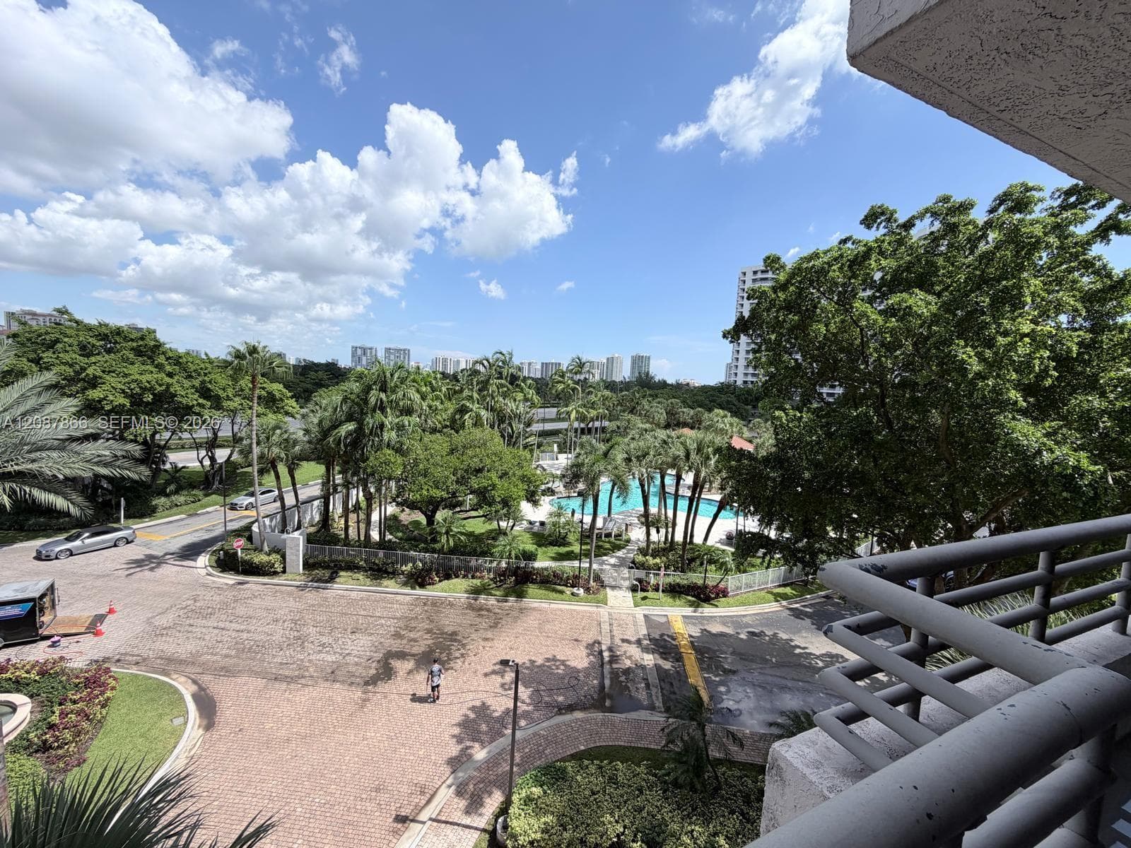 PARC CENTRAL AVENTURA SOU · #512 in Aventura - Photo 25