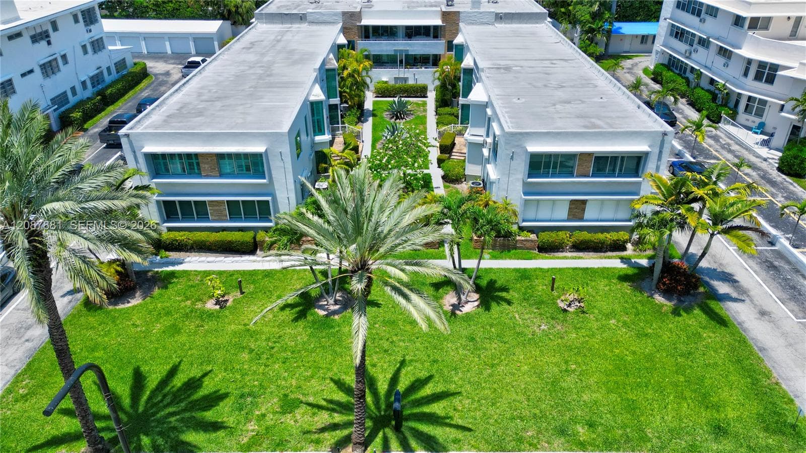 BROWNSTONE CO-OP APTS INC · #107 in Bal Harbour - Photo 3