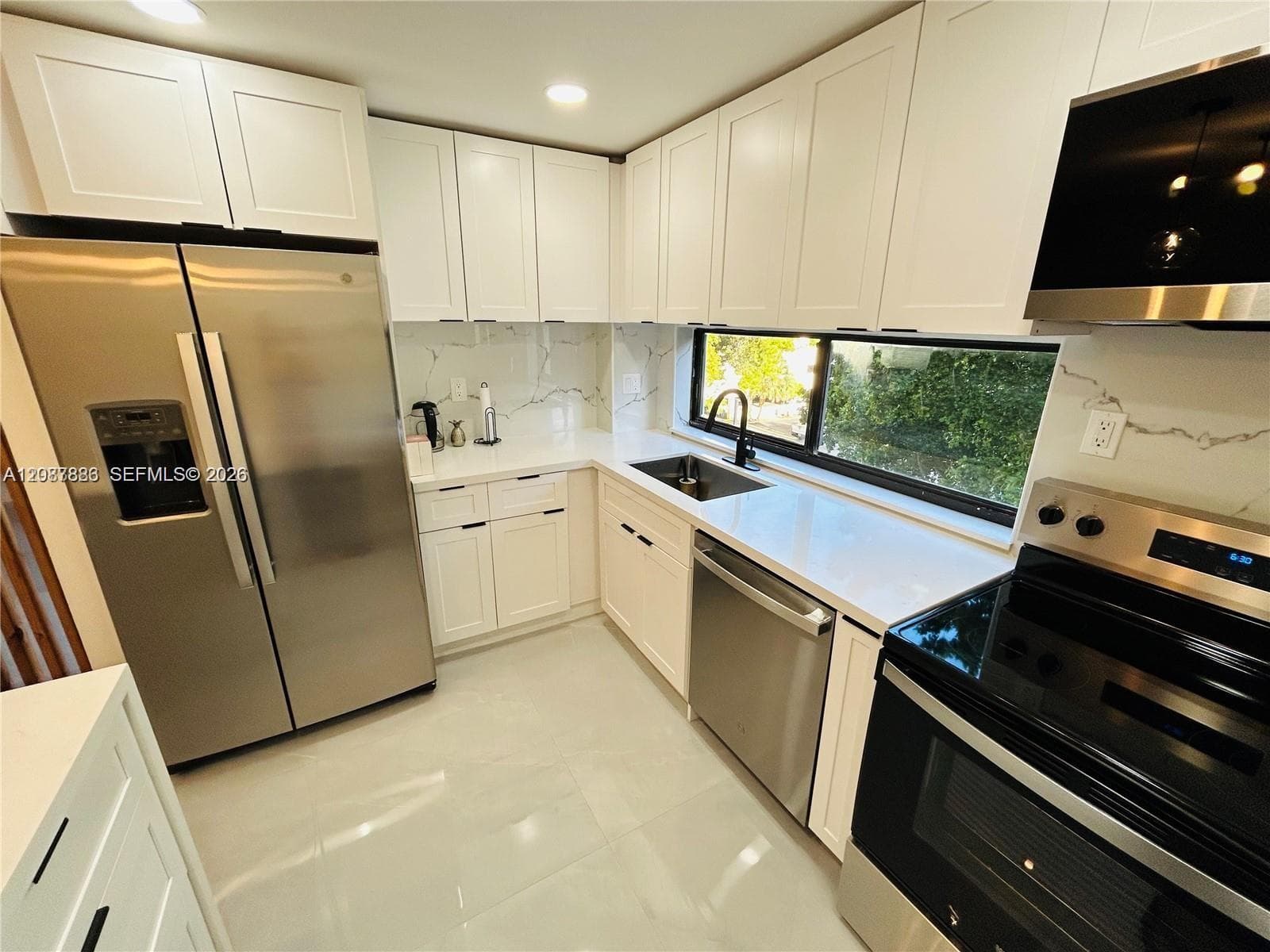 PLAZA OF AMERICAS CONDO P · #427-4 in Sunny Isles Beach - Photo 3