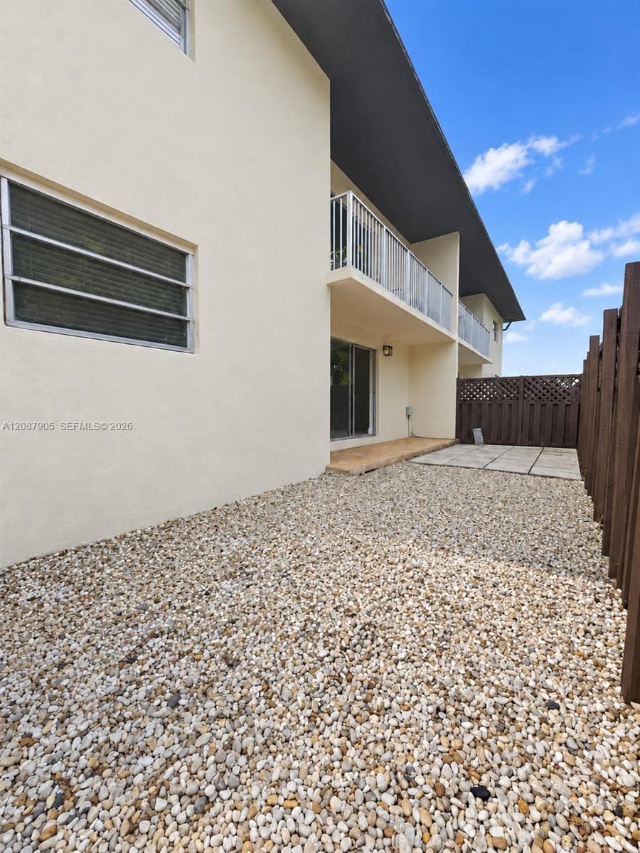 GALLOWOOD CONDO · #108E in Miami - Photo 21
