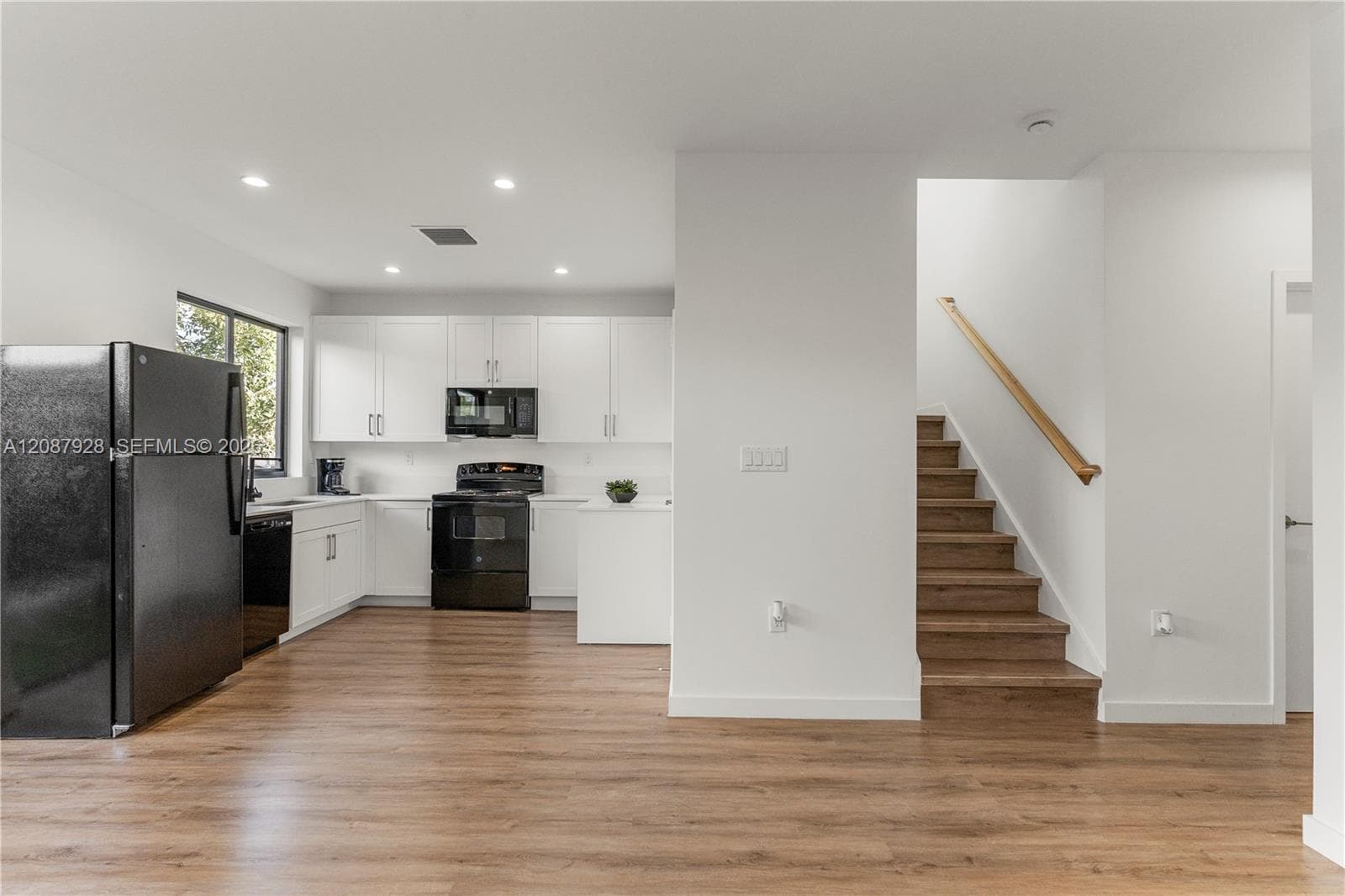 405 SW Palm Ter #405 photo 17